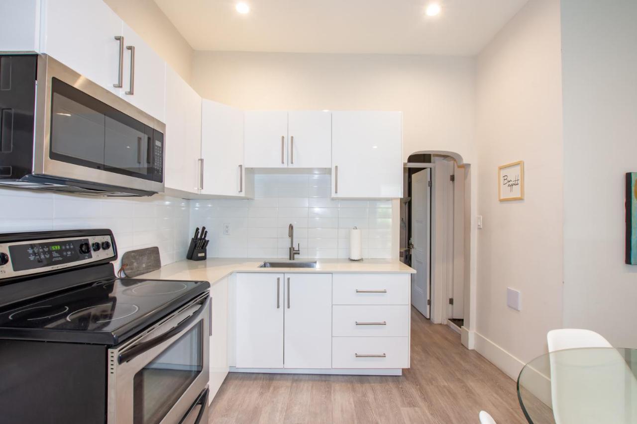 דירות Sainte-Catherine Charming Niagara Region Apt. Newly Renovated! מראה חיצוני תמונה