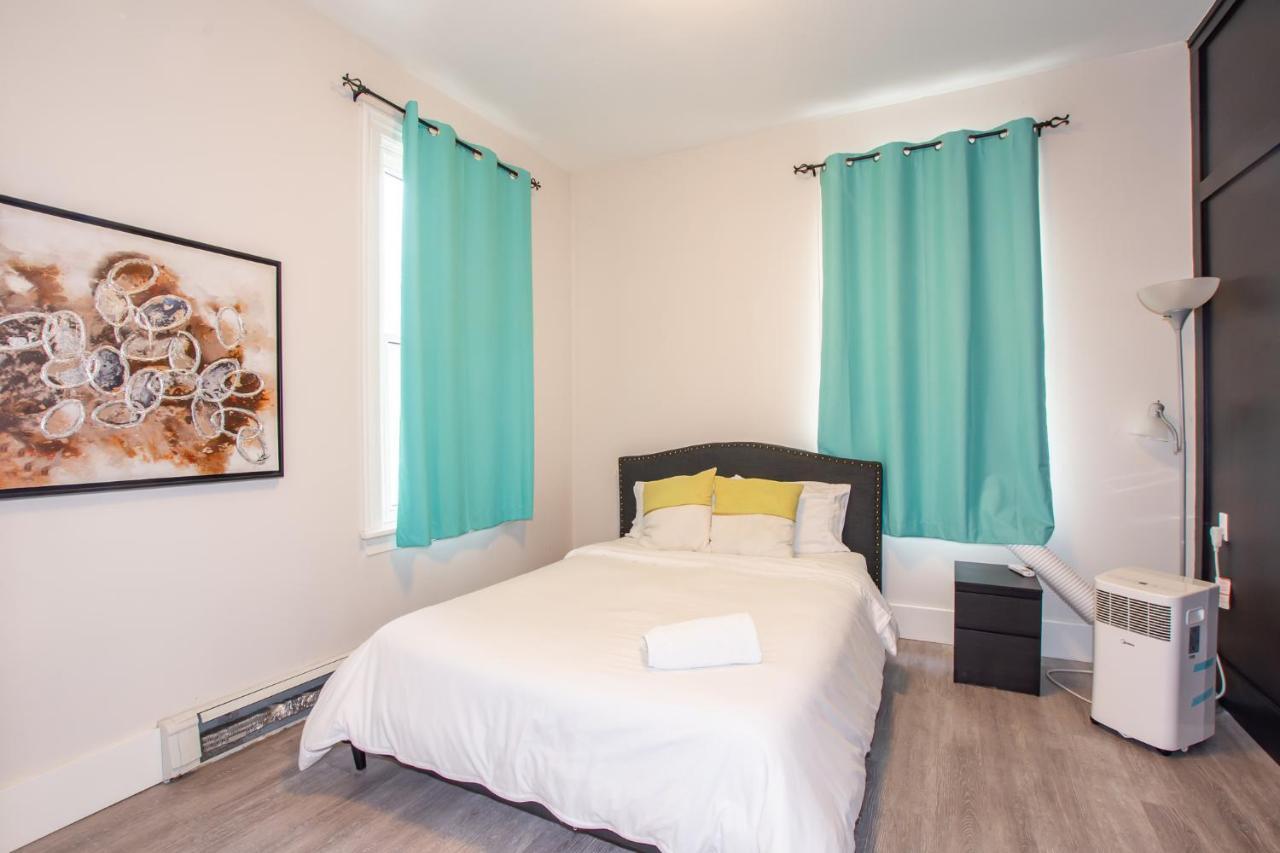 דירות Sainte-Catherine Charming Niagara Region Apt. Newly Renovated! מראה חיצוני תמונה